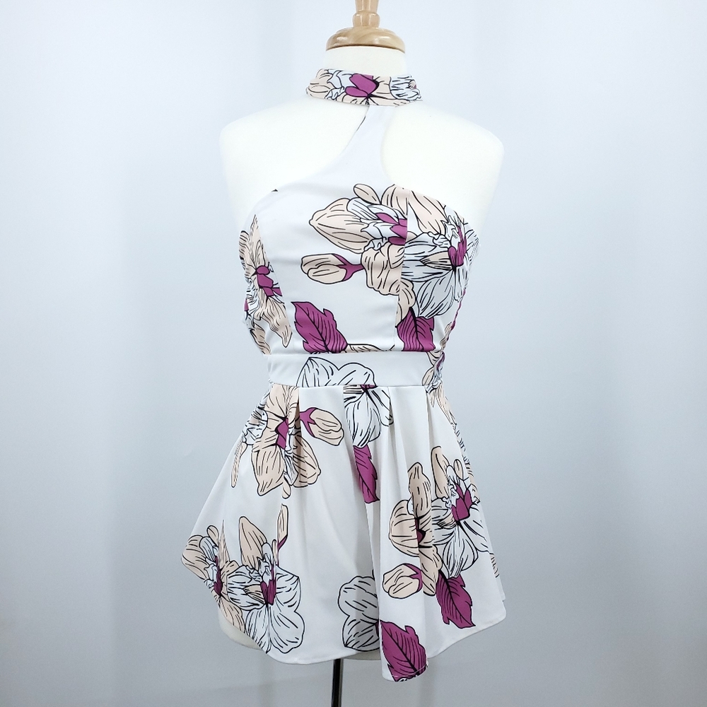 Yoins White Floral Sleeveless Romper Playsuit 4 - Picture 2 of 8
